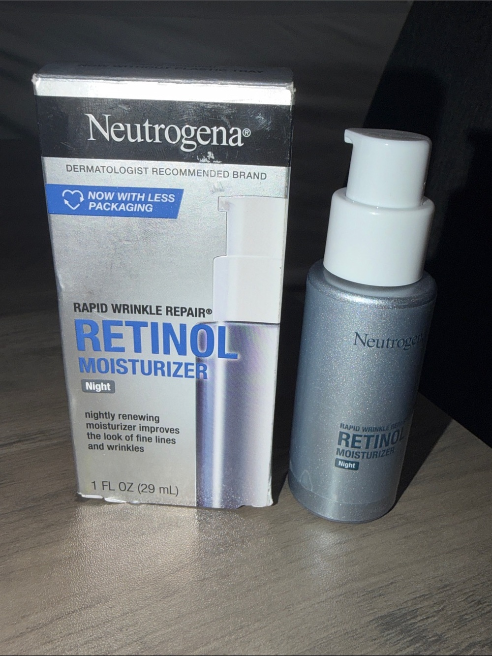 Neutrogena Retinol Moisturizer Night - Silver/White/Blue